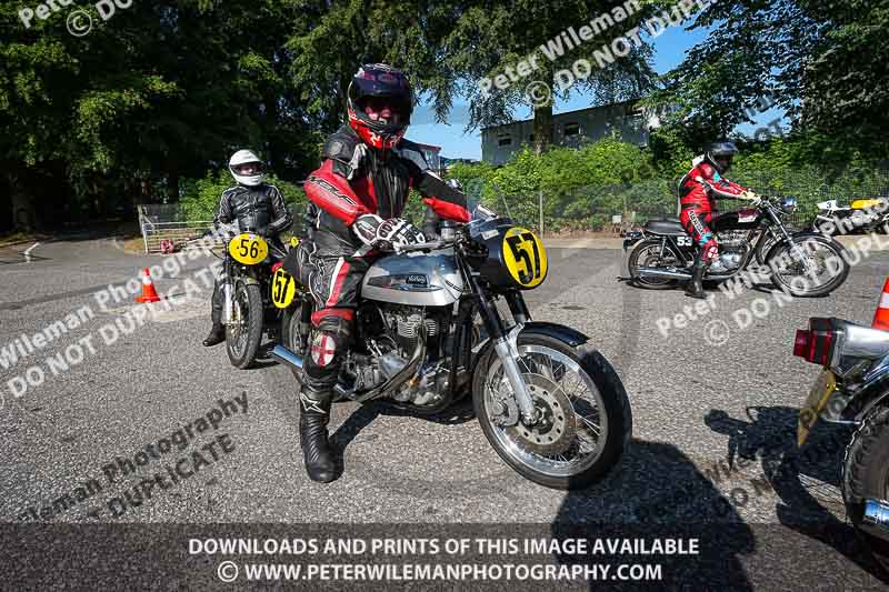 cadwell park;cadwell park photographs;cadwell trackday photographs;enduro digital images;event digital images;eventdigitalimages;peter wileman photography;racing digital images;trackday digital images;trackday photos